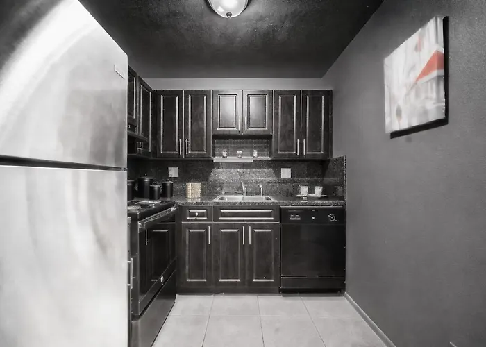 Goth Minimalist *